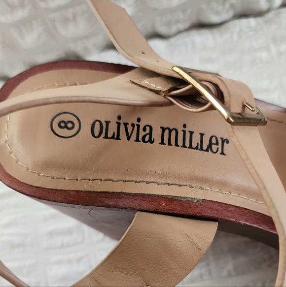 Olivia Miller Tan Platform Sandals - Picture 2 of 8